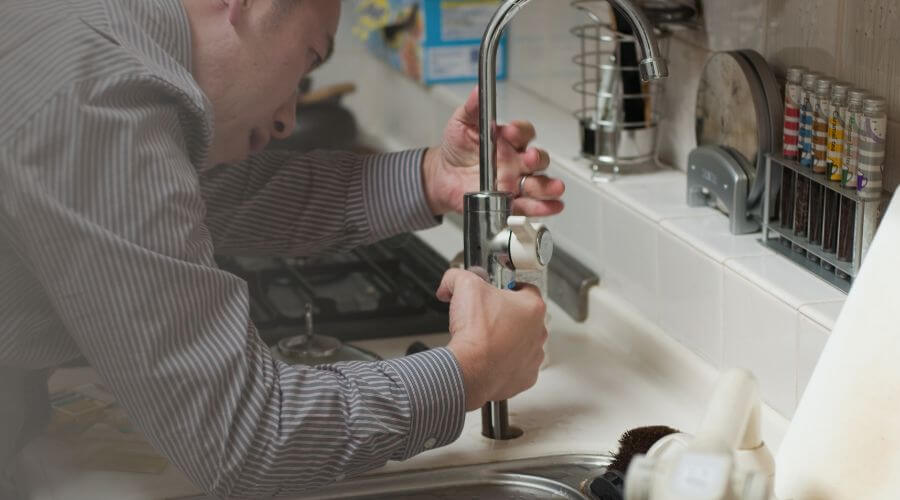 Local expert plumbing services in Earlham, IA